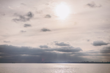 Obraz premium Beautiful view of the sea lit by the sun