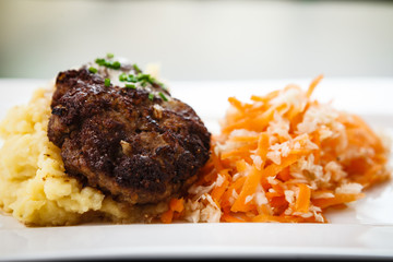 Minced beef cutlet