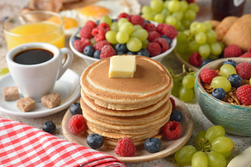 Pancakes with berries