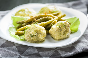 Meatballs in dill sauce