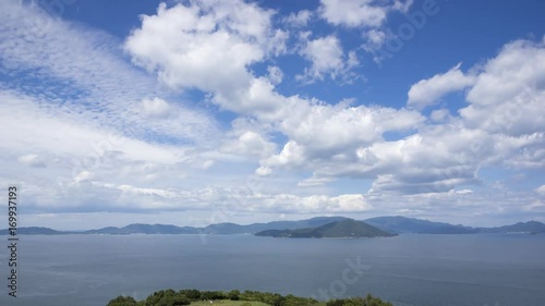 瀬戸内海と雲のタイムラプス 青空から曇り空に変化 香川県さぬき市から小豆島方面を撮影 Wall Mural Kozo
