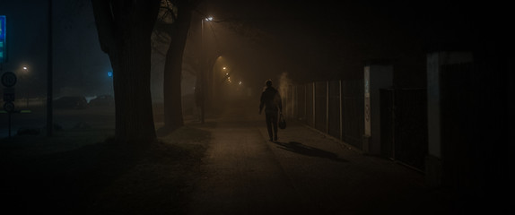 Mann im Nebel