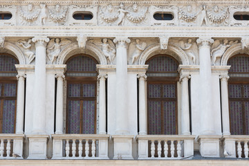 Obraz premium Beautiful facade of the Sansoviniana Library in Venice, Italy