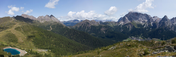 Panorama dolomiti cima Tognola