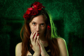 retrato chica con rosas