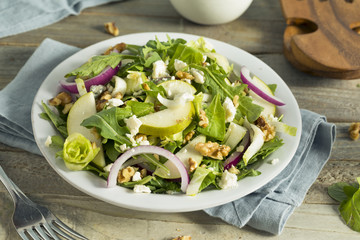 Raw Autumn Pear and Blue Cheese Salad