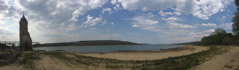 Embalse del Ebro. Las Rozas de Valdearroyo.