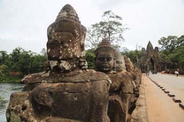 Fototapeta premium Angkor Statues
