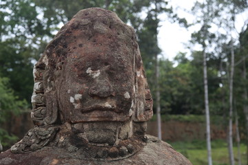 Angkor Statue