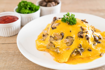 Creamy Omelet with Mushroom