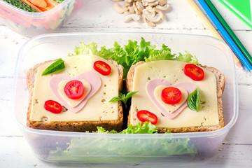 Lunch box