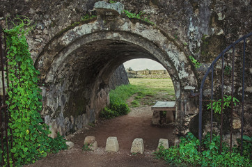 Fototapeta na wymiar Old gate in the Galle fort, Sri Lanka
