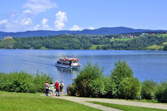 Lake Czorsztynskie in Pieniny Mountains, Poland