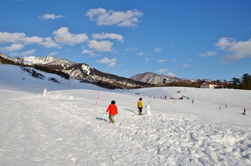 スキー場の雪だるま