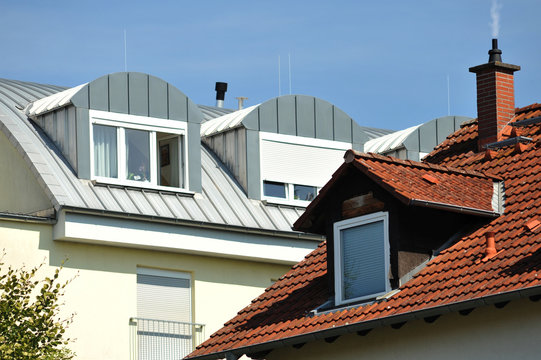 Modernes Dach mit Gaube