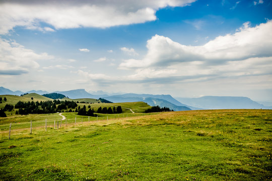 En randonn&eacute;e dans le Parc naturel r&eacute;gional du massif des Bauges