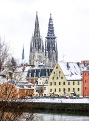 Regensburg, Stadtansicht Dom und Donau, Deutschland, S&uuml;ddeutsch