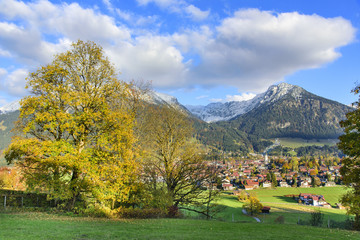 Fototapeta na wymiar Herbststimmung bei Oberstdorf