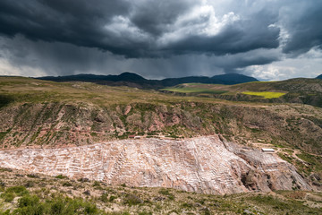 Terrassen zur Salzgewinnung bei den Salineras de Maras, Peru