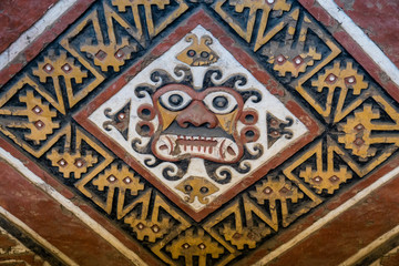 Details der Fresken von der Huaca de la Luna bei Trujillo, Peru