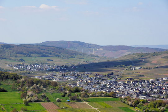 Kröv Bilder Durchsuchen 427 Archivfotos, und Videos