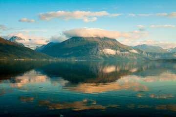 Fototapeta na wymiar Norwegian fjord.