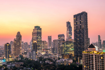 Fototapeta premium cityscape of Bangkok city at night , landscape Thailand 