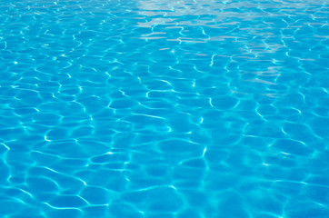 Fototapeta na wymiar Clear clear water in the pool