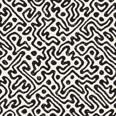 Seamless pattern with maze lines. Monochrome abstract background. Vector hand drawn labyrinth.