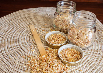 Mix of five cereals: wheat, spelled, barley, oats, rice.