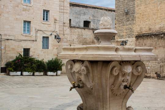 fountain in a street of monopoli
