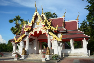 Naklejka premium A temple in Bang Rachan Memorial Park in Singburi Province, Thailand