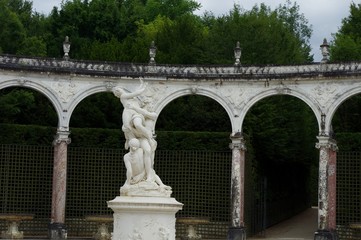 Fototapeta na wymiar Dans les bosquets de Versailles