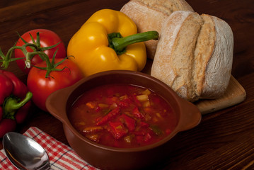 Leczo, tomato paprika soup and sausage