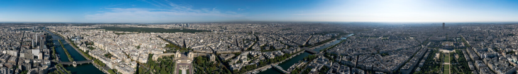 Fototapeta na wymiar 360° Panorama vom Eiffelturm / Paris