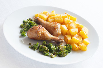fried chicken, potato, broccoli