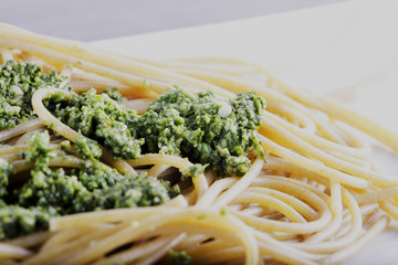 Spaghetti al pesto