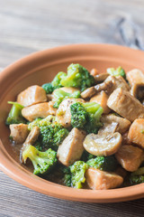 Chicken and Broccoli Stir Fry
