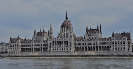 Fototapeta premium View of majestic Budapest Parliament on the Danube