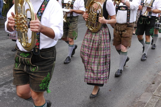 Bayerisches Brauchtum und Trachten