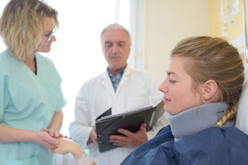 Obraz premium patient with a cervical collar in clinic