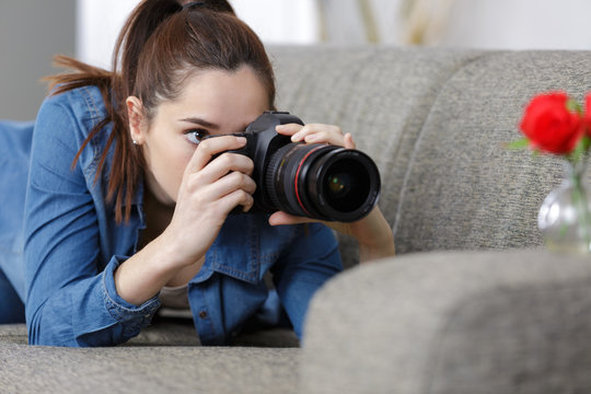 woman talking a photo with dslr photo camera