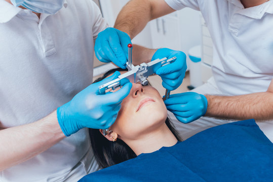 Installation of the face-bow. Functional diagnostics.