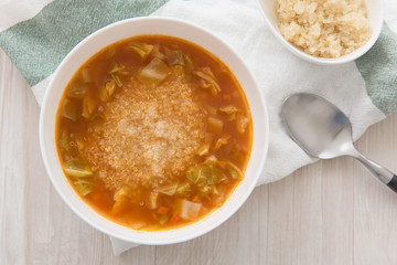 キヌアの入ったミネストローネ