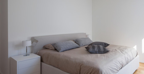Minimal white bedroom
