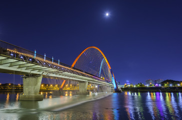 Fototapeta na wymiar Beautiful light bridge and reflection at Daejeon,South Korea..