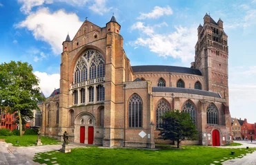 Fotobehang Brugge - Sint-Salvatorskathedraal (Sint-Salvatorskathedraal), de oudste parochiekerk van Brugge België © TTstudio