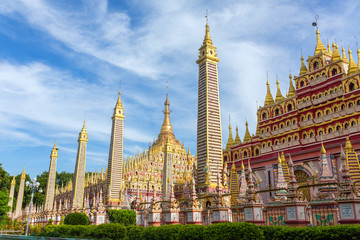 Naklejka premium Beautiful Buddhist Pagoda, Thanboddhay Phaya in Monywa, Myanmar