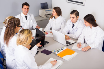 Fototapeta premium Discussion of research work.