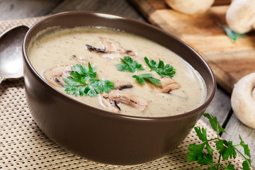 Mushroom cream soup with herbs and spices